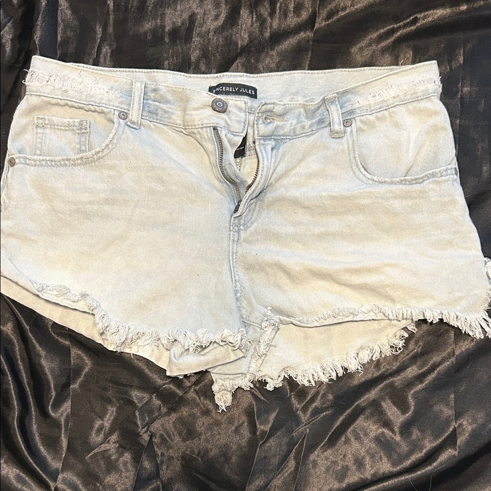 Sincerely Jules Women's Frayed Light Gray Jean Shorts